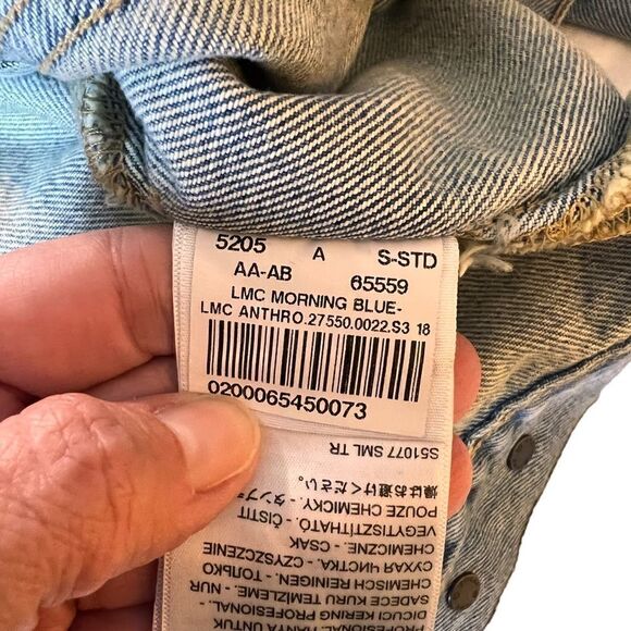 Anthropologie Levi's embroidered jean jacket S - Picture 7 of 16